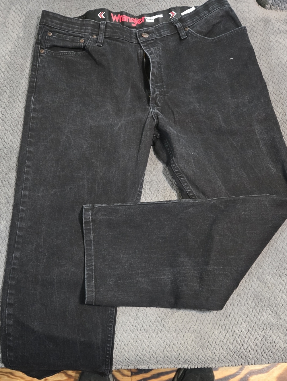 Wrangler Performance Series Men's Washed Black Straight Jeans